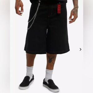 🚨 NWT Black With Red Stitch Men’s Ride or Die Shorts Chain, Skull, & Star Detail